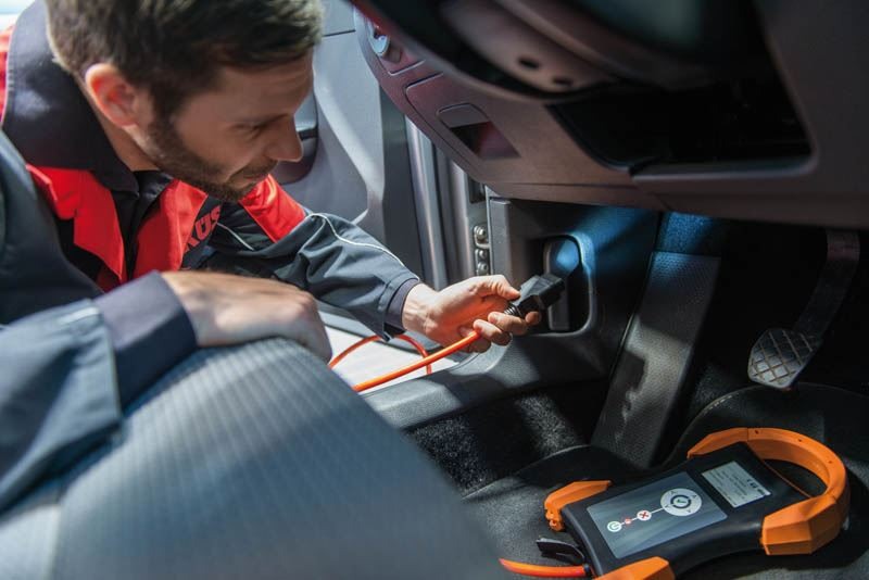 Prüfung mit dem Adapter zum auslesen der Daten 